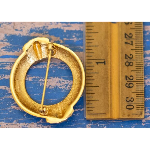 Vintage Victorian Ring Clear Rhinestones Gold Tone Brooch by Avon - L31 - Picture 2 of 2